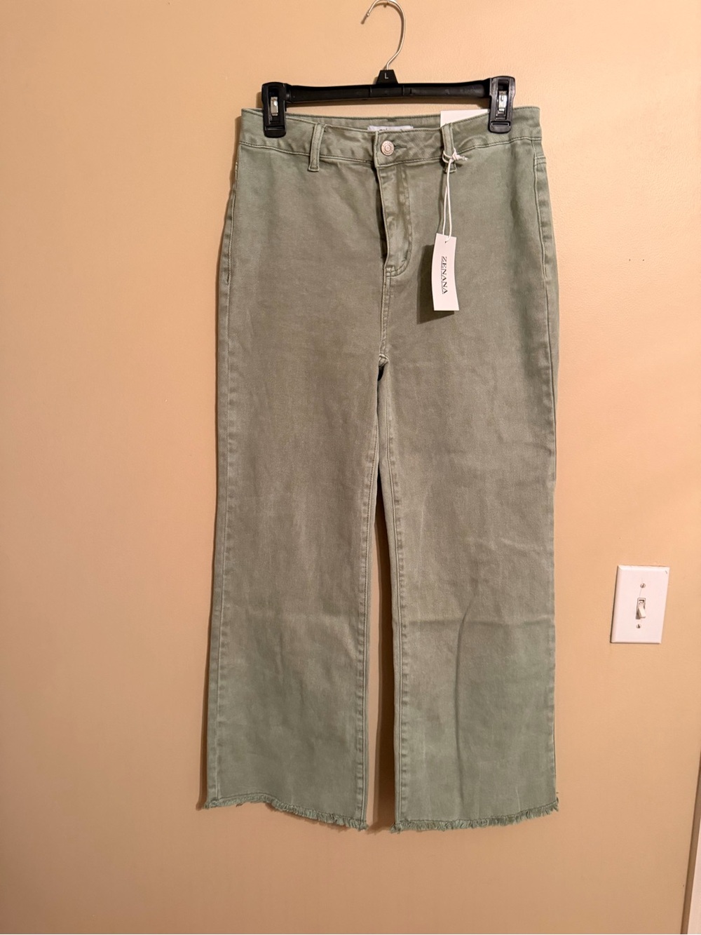 Zenana Outfitters Olive Green Wide-Leg Jeans